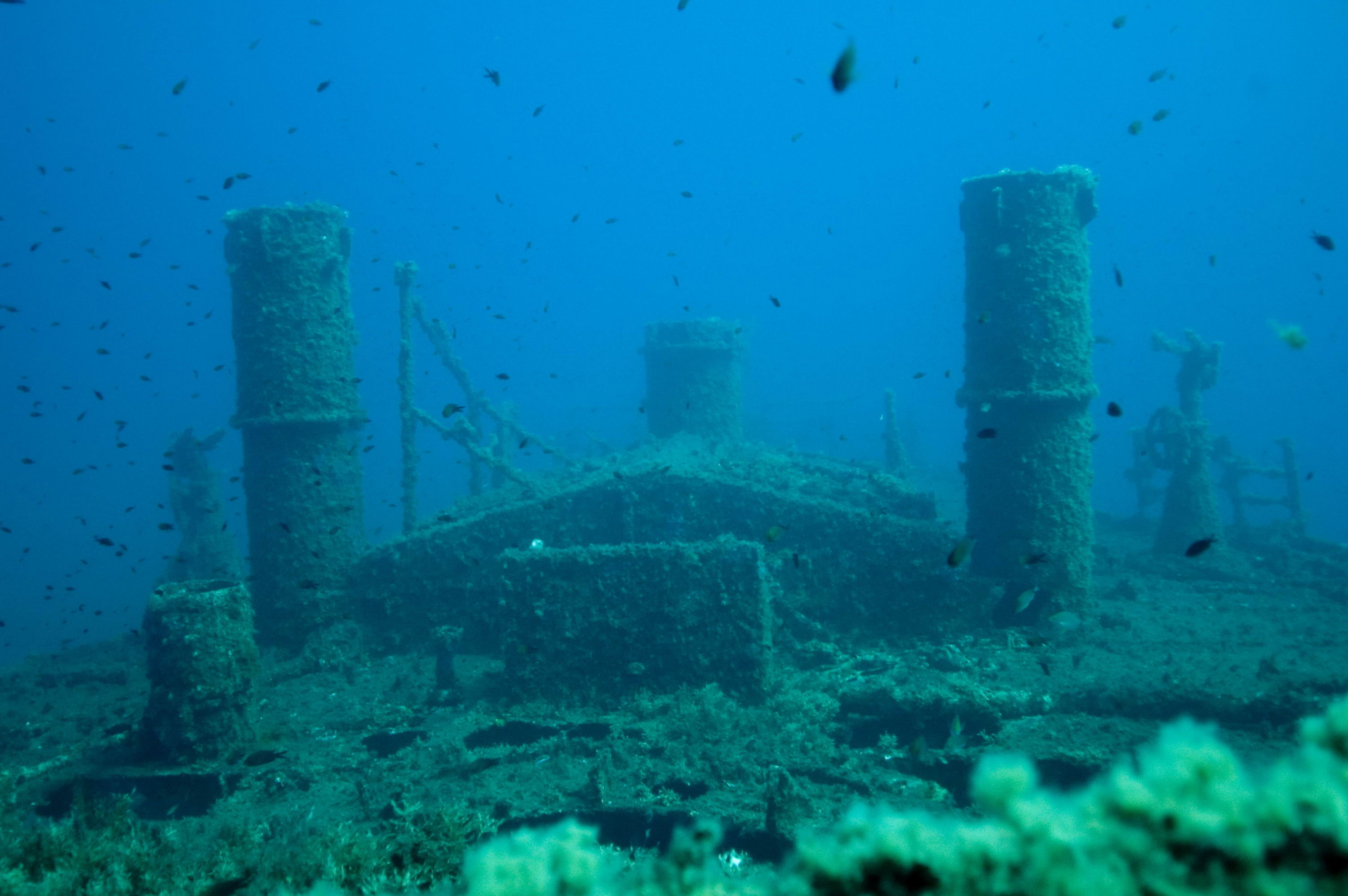 Over_Engine_room_Hatches_Wreck_KT12_Sardinia2