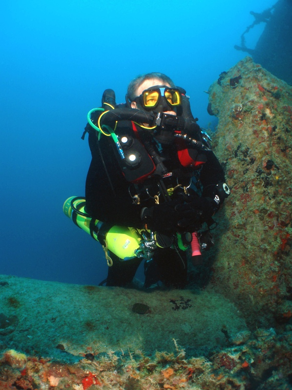 Richie on the Wreck of the Eagle