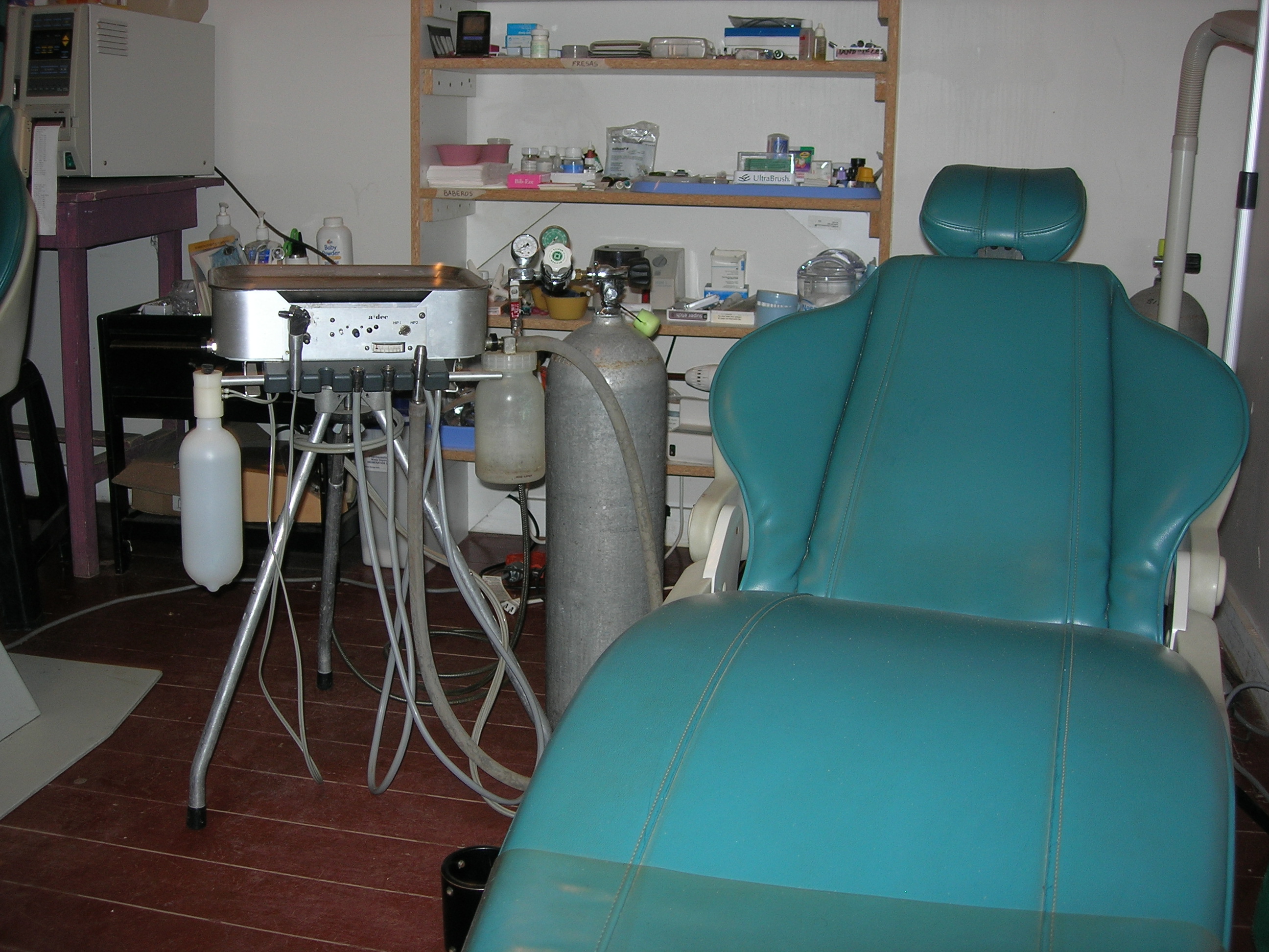 Scuba Powered Dental Chair