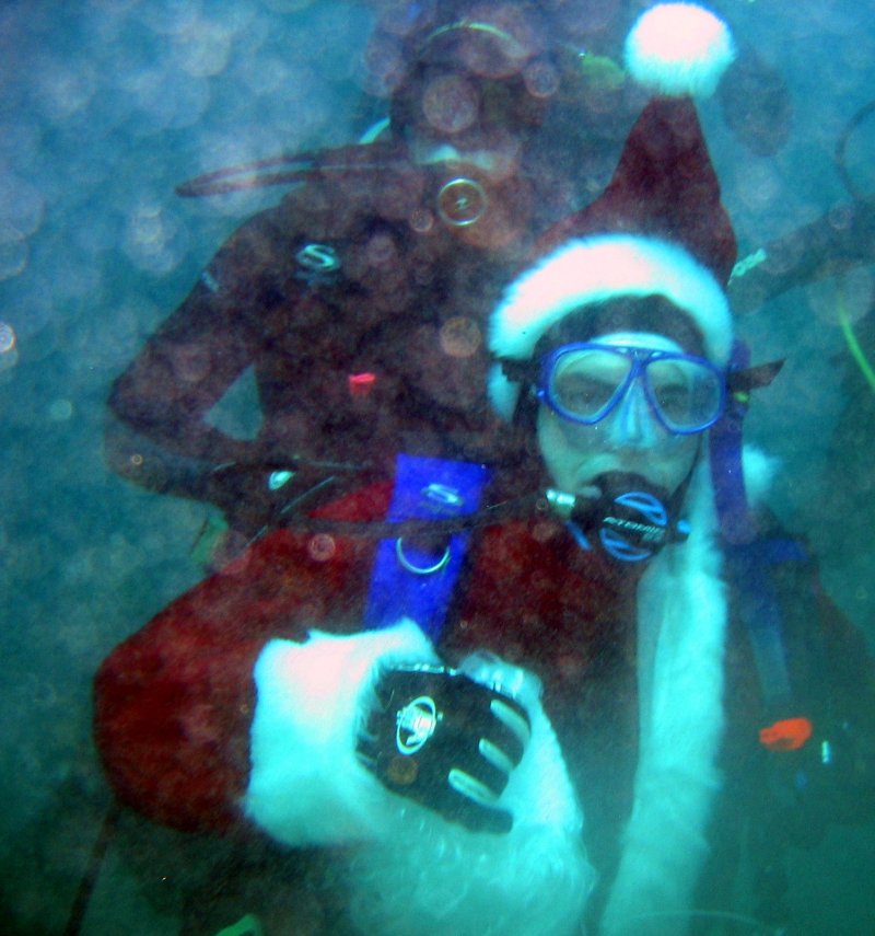 Scuba Santa