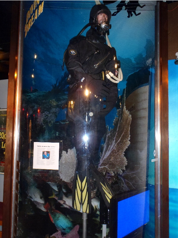 The History of Diving Museum MM 83, Bay Side