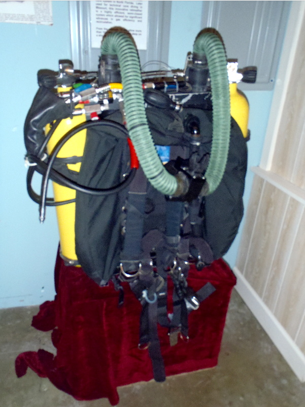 The History of Diving Museum MM 83, Bay Side