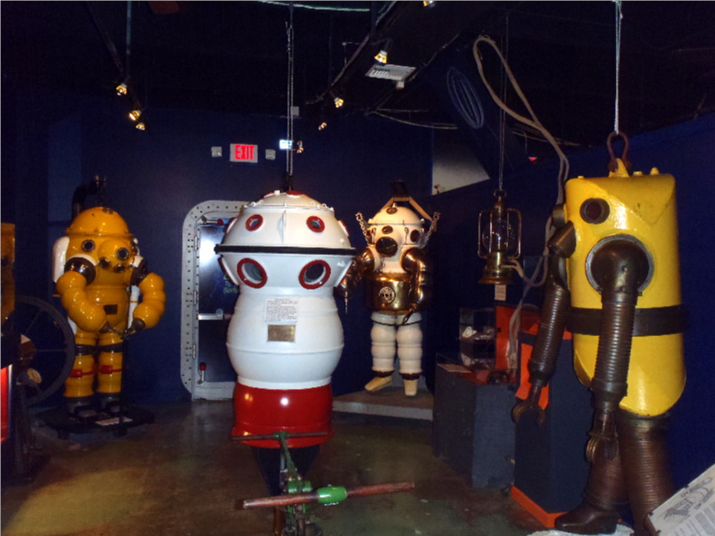 The History of Diving Museum MM 83, Bay Side