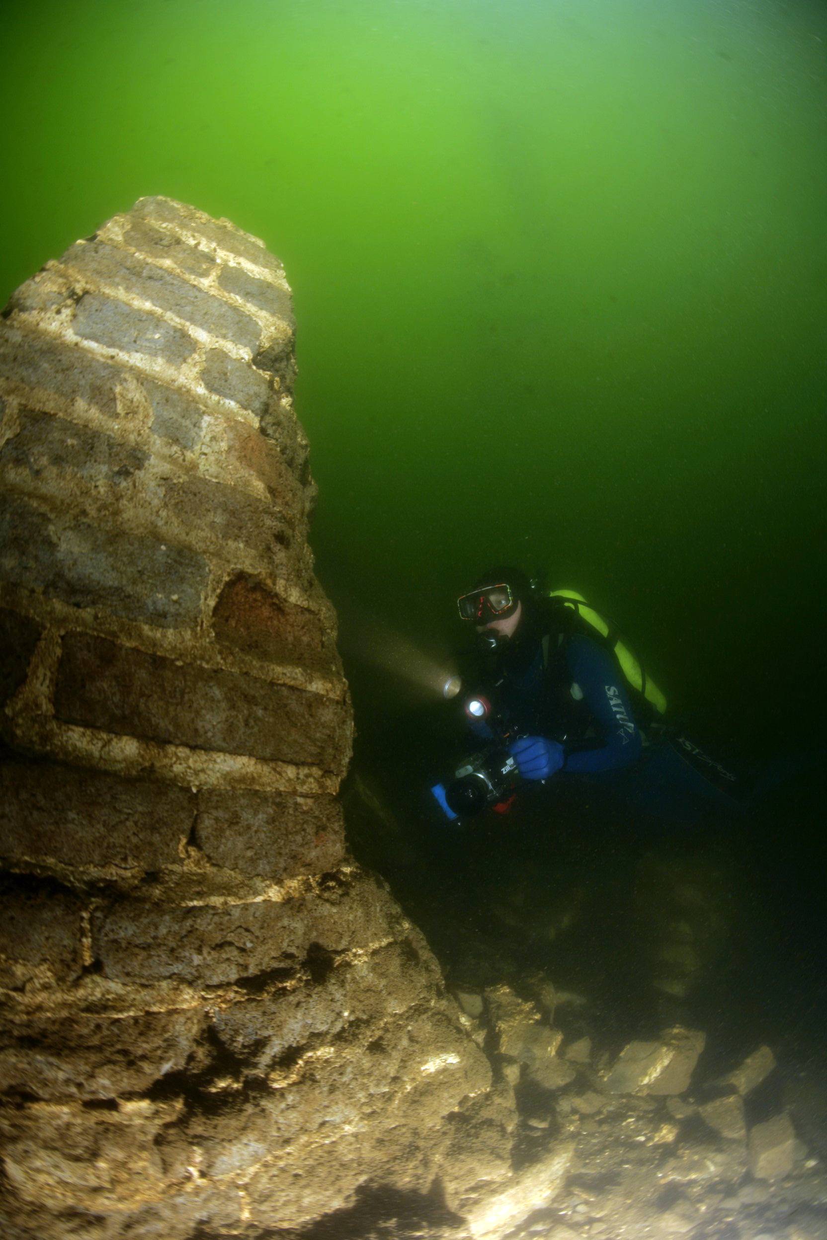 Underwater Great Wall