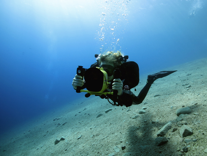 Underwater videographer