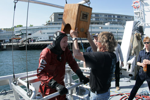 wooden helmet diving