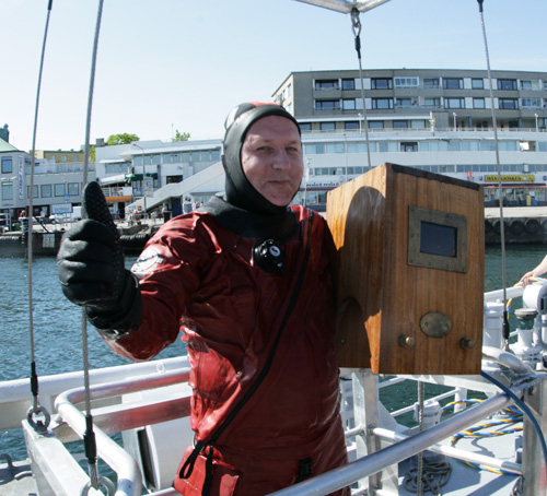 wooden helmet diving